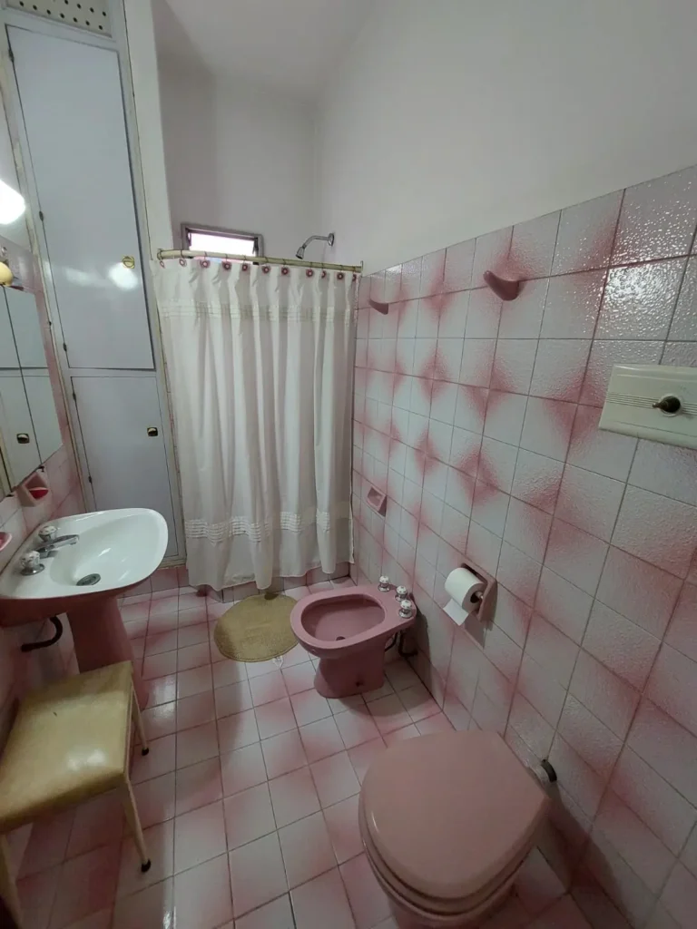 2c2a27e7-e1f1-466e-93e4-49eb1135f432