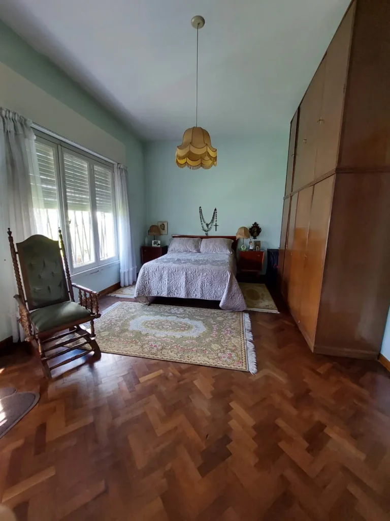 c147ec4b-c0d5-43f1-ad82-0448f1a24c8b