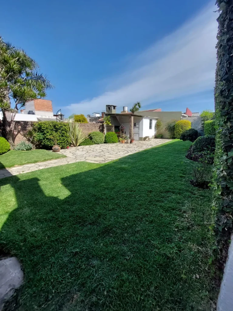 e5b31948-91e6-4c28-b506-024cac136dda